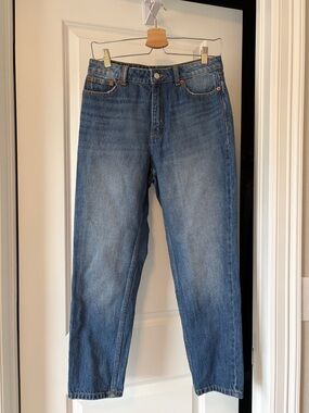 Topshop Mom Jeans in Medium Blue with Gold Stitching